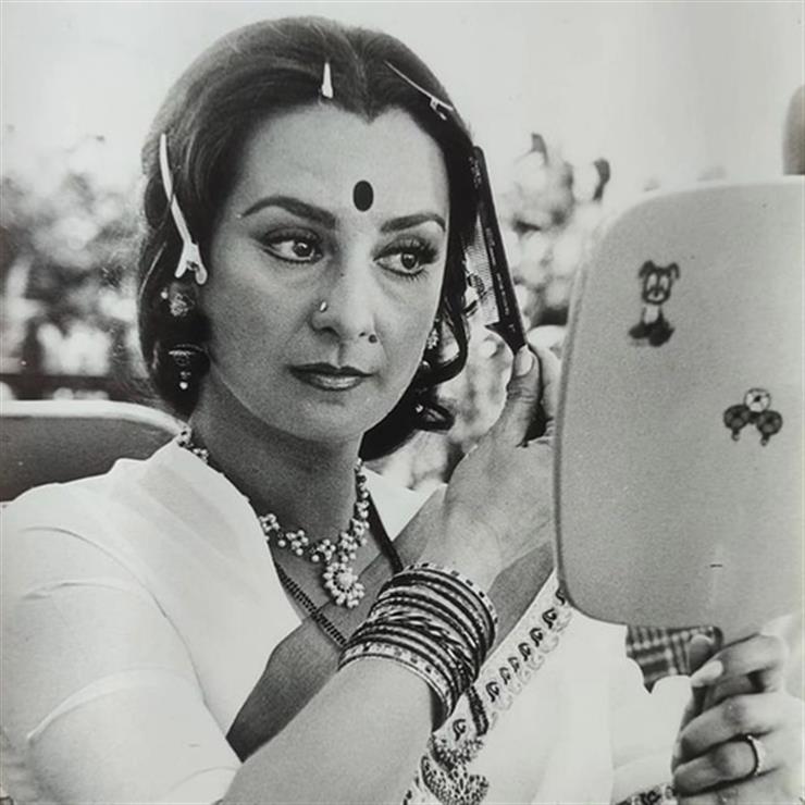 Saira Banu Celebrates 39th Anniversary Of Duniya Reveals Why She Did
