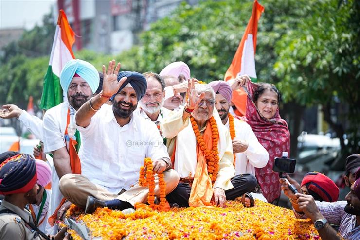 Sukhpal Khaira and Dr.Dharamvir Gandhi file nomination papers for Sangrur and Patiala seats