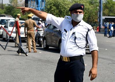 Maximum numbers of red light violations in southern part of Delhi: Traffic Police data