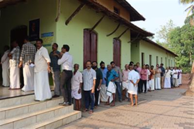 Phase-2 LS polls: Voting begins in 88 constituencies; Rahul Gandhi, Hema Malini in fray