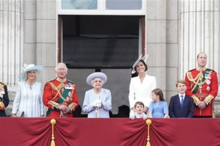 70 photos of Queen Elizabeth II's 70-year reign