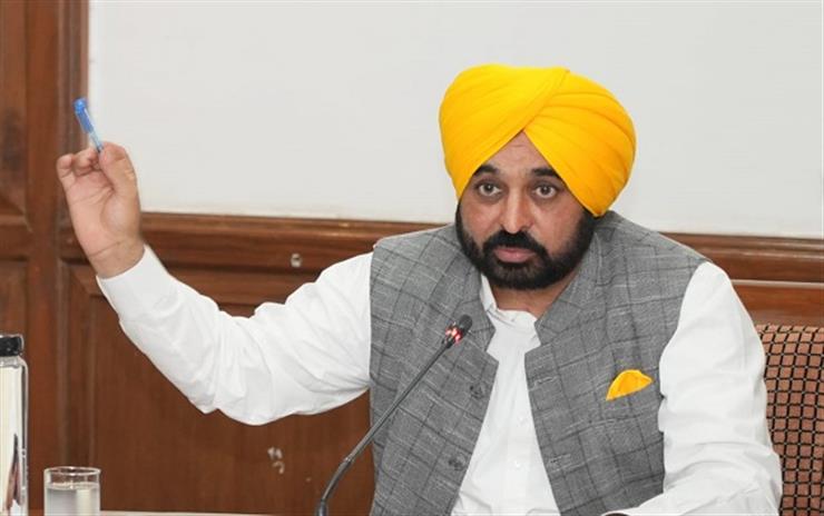 Punjab CM writes letter to Governor, expresses resentment over ...