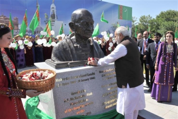 Echoing Gandhi's teachings: A look at PM Modi’s tributes to the Mahatma worldwide