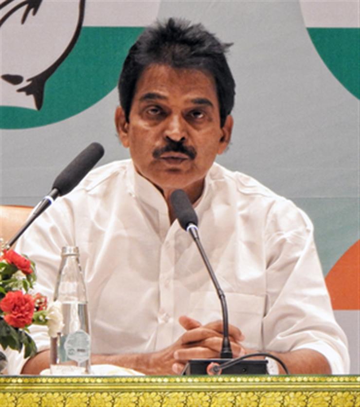 Venugopal Slams BJP For Filing FIR Against Rahul Over Parliament Scuffle