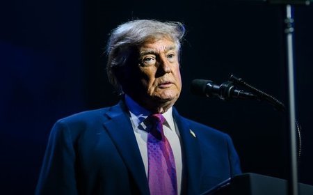 White House correspondents' annual dinner to be rescheduled; Trump to meet press soon