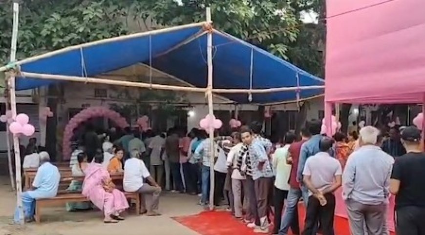 Bengal polls: Voting starts in 142 seats as mild tension surfaces in first hour 