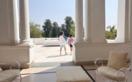 Kareena Kapoor gives a glimpse of her ‘lazy old-school mornings’ with Taimur & Jeh 