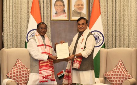 Assam CM meets Governor, tenders resignation; new govt likely on May 12