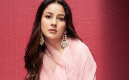 Shehnaaz Gill professes love for her favourite IPL team: ‘Dil RCB main hai’ 