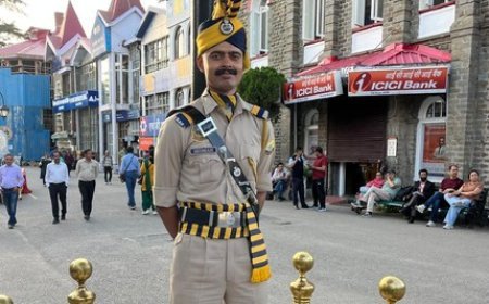 Shimla's ceremonial police force keeps pedestrian flow in check on the Mall