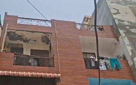 Two men found dead in Ghaziabad flat