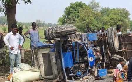 2 killed, 20 injured after tractor-trolley carrying labourers overturns in MP's Vidisha