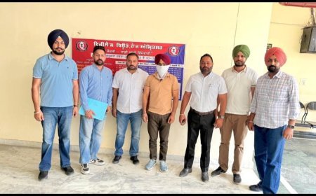Vigilance Bureau nabs  Accountant red handed accepting bribe of Rs 15,000/-*