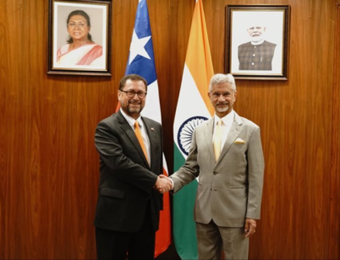 EAM Jaishankar meets Chilean FM Mackenna, discusses strengthening bilateral ties 