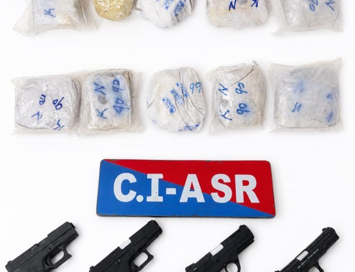 Two brothers linked to drug and illegal arms smuggling module held with 5.5Kg heroin, 4 pistols