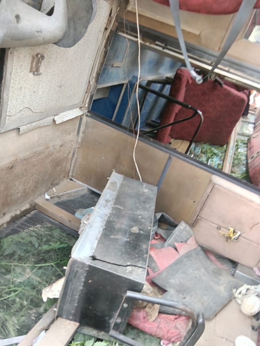 UP: Several schoolchildren injured after bus falls into ditch in Aligarh