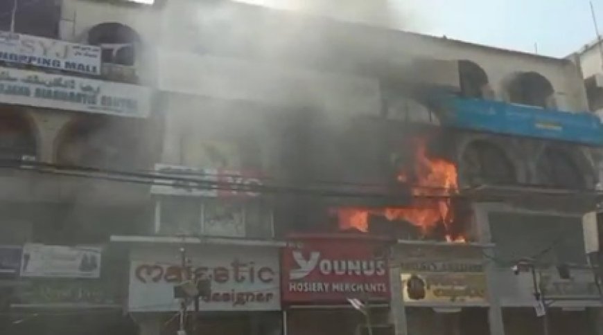 Hyderabad: Fire breaks out in shopping complex near Charminar; no casualties