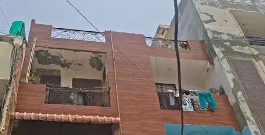 Two men found dead in Ghaziabad flat