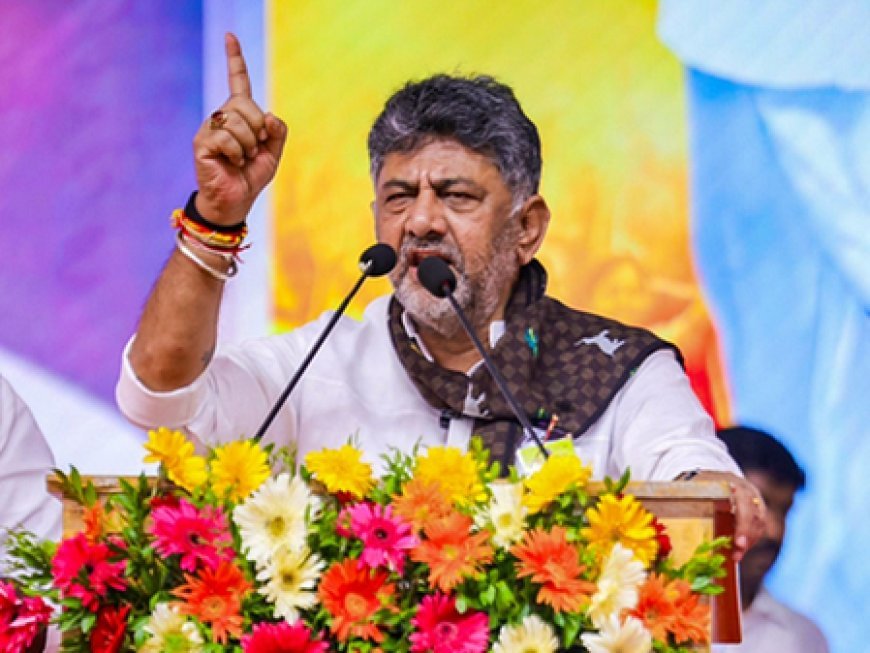 Karnataka Congress chief Shivakumar meets Governor ahead of CLP meeting