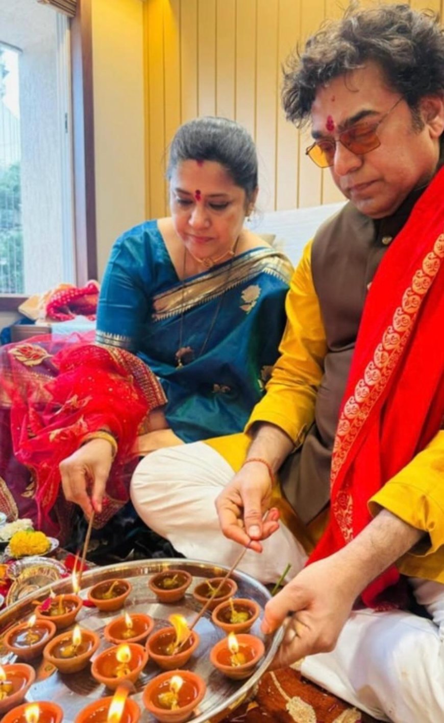 Ashutosh Rana pens heartfelt note for wife Renuka Shahane on 25th anniversary, couple exchange garlands