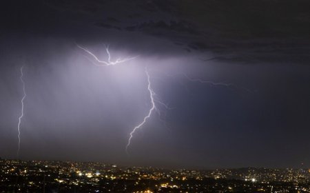 Thousands affected by blackouts after damaging storms hit Australia