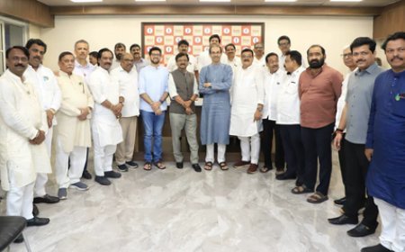Uddhav Thackeray holds meeting with legislators amid defection buzz, four remain absent