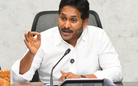 Jagan slams Naidu govt over decline in SHG bank credit