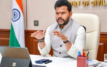 Centre launches India’s 1st ‘Easy Connect’ flight from Varanasi