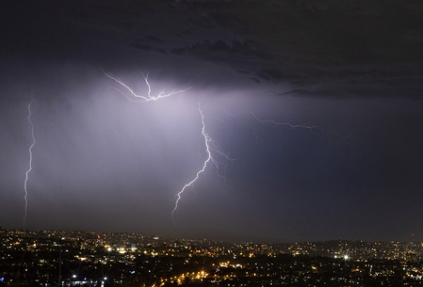 Thousands affected by blackouts after damaging storms hit Australia