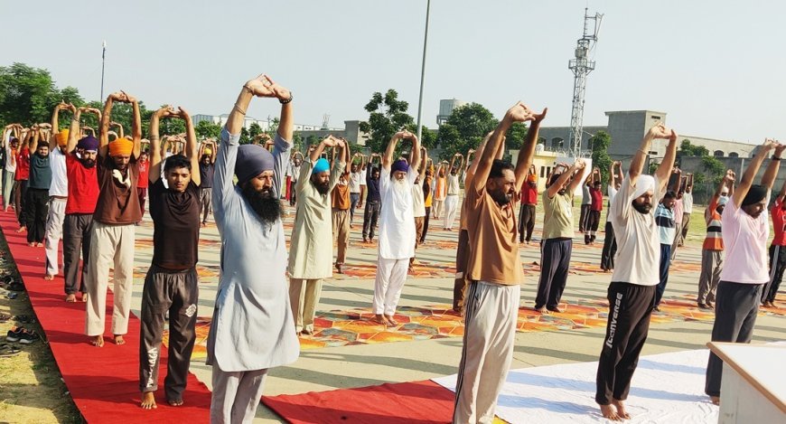 Inmates at Central Jail, Sri Goindwal Sahib Perform Yoga on International Yoga Day