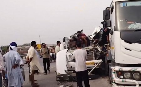 Four Amarnath pilgrims from Rajasthan killed in van-truck collision on Punjab highway 