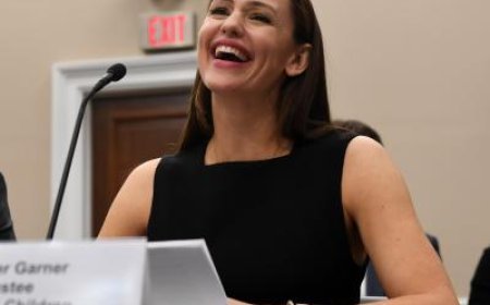 Jennifer Garner reveals how her friendship with Timothy Olyphant made romance easy 