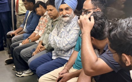 ‘People’s L-G’: TS Sandhu uses Delhi Metro, interacts with commuters, street vendors
