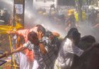 Water cannons used on Karni Sena protesters in Jaipur as demonstrators remove barricades
