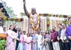 Jharkhand CM unveils 14 ft statue of Shibu Soren on first death anniversary