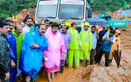 No lapse in flood response, no extra cost for helicopter: CM Satheesan slams critics
