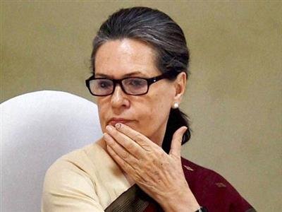Prime Minister is doing grave injustice to farmers: Sonia