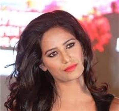FIR against unknown persons following Poonam Pandey 'photoshoot'
