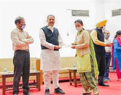 Singla hands over appointment letters to 83 employees in Education Department