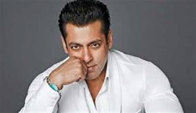 Salman praises Isabelle Kaif, Pulkit Samrat: Looking amazing together