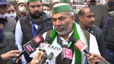 Haryana 'khaps' extends grand welcome to Tikait