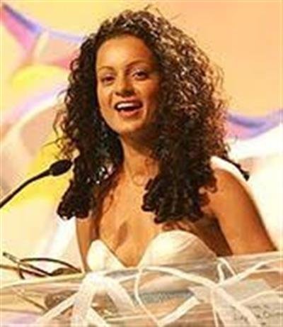 Kangana thanks all for National Award win as Best Actress