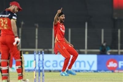 No stress, just went out and bowled freely vs RCB: Harpreet