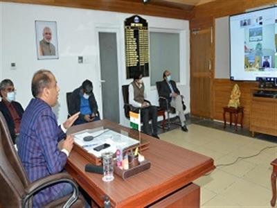 Manufacturers must ensure maximum production of oxygen for saving precious lives:CM