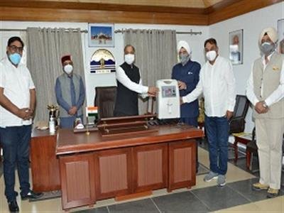 Sant Nirankari Mandal presents 50 oxygen concentrators