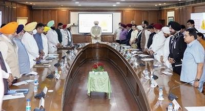 All party meet firmly resolves to oppose center's decision for extension of BSFs jurisdiction in Punjab