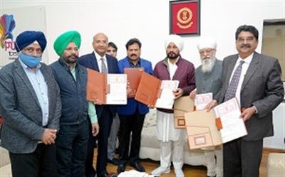 PEDA inks MoU to set up five compressed biogas projects based on paddy straw in State