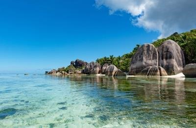 5 reasons to choose Seychelles for the summer