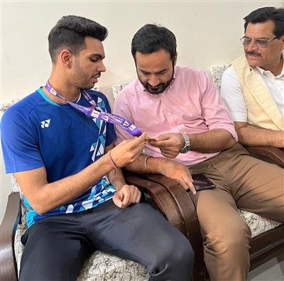 Sports policy to be amended for honouring sportspersons bringing laurels for state: Meet Hayer