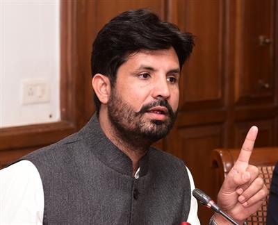 Raghav Chadha is modern day ‘Viceroy’ of Punjab: Congress